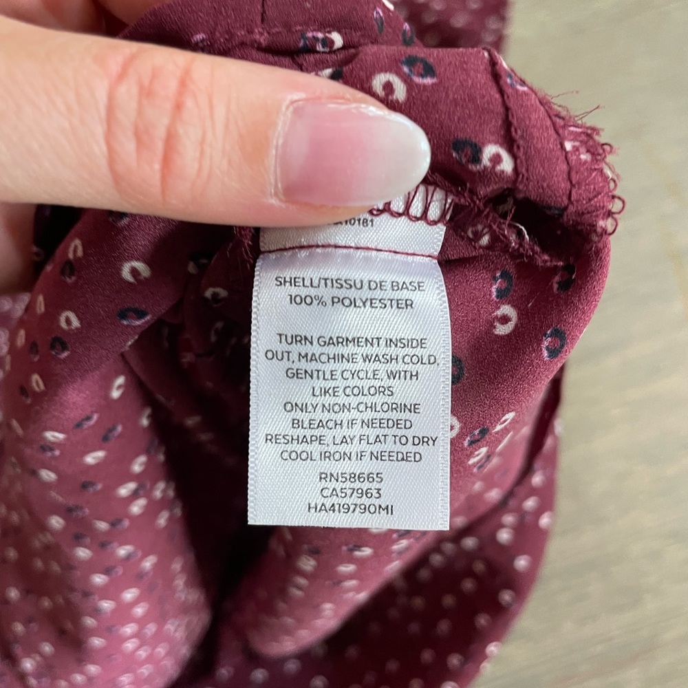 Halogen Blouse in Maroon Size M - Picture 8 of 8